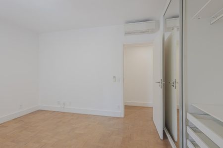 Apartamento para alugar com 120m², 2 quartos e 1 vaga Apartamento para alugar com 120m², 2 quartos e 1 vagaQuarto 2