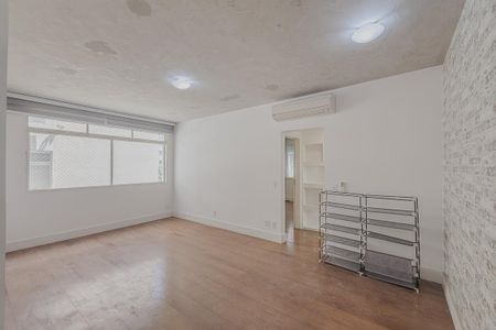 Sala de apartamento para alugar com 2 quartos, 120m² em Cerqueira César, São Paulo