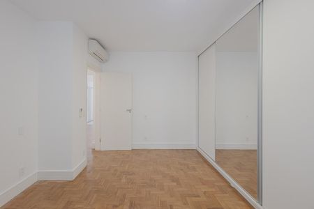 Apartamento para alugar com 120m², 2 quartos e 1 vaga Apartamento para alugar com 120m², 2 quartos e 1 vagaQuarto 1
