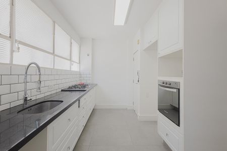 Apartamento para alugar com 120m², 2 quartos e 1 vaga Apartamento para alugar com 120m², 2 quartos e 1 vagaCozinha