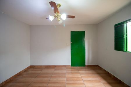 Quarto de casa para alugar com 1 quarto, 51m² em Vila Barcelona, Sorocaba