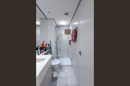Apartamento à venda com 34m², 2 quartos e 1 vaga Apartamento à venda com 34m², 2 quartos e 1 vagaBanheiro