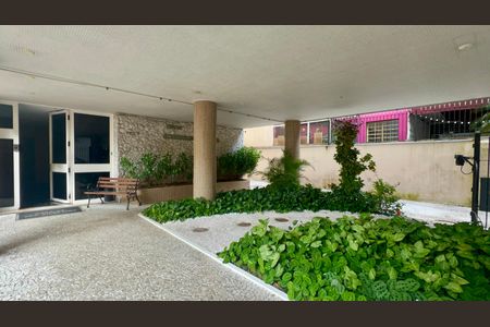 Apartamento à venda com 100m², 2 quartos e 1 vagaEntrada