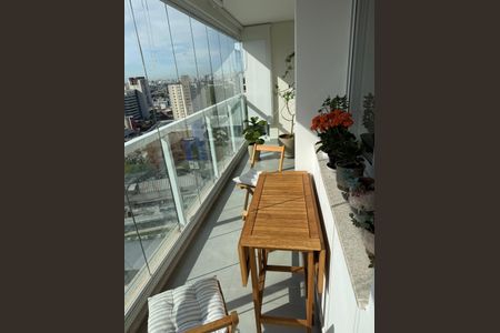 Apartamento à venda com 64m², 2 quartos e 1 vaga Apartamento à venda com 64m², 2 quartos e 1 vagaVaranda