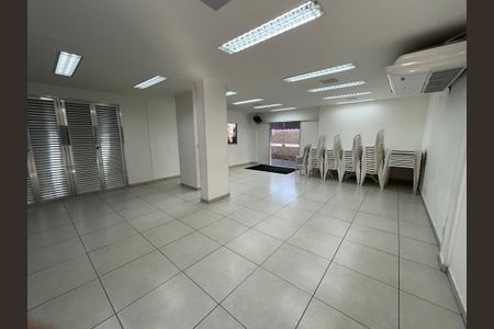 Apartamento à venda com 40m², 2 quartos e 1 vagaÁrea comum