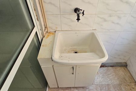 Apartamento para alugar com 65m², 3 quartos e 1 vagaÁrea de Serviço