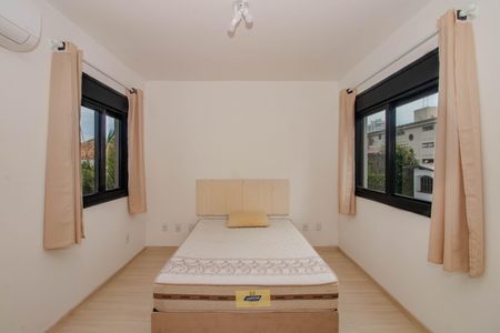 Suíte de apartamento à venda com 1 quarto, 53m² em Vila Ipiranga, Porto Alegre