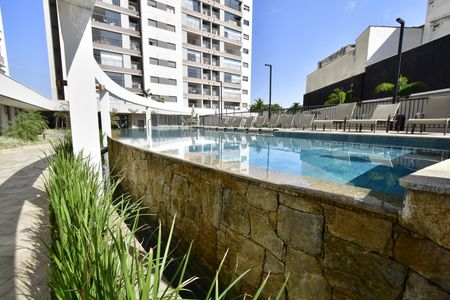 Apartamento à venda com 67m², 2 quartos e 2 vagasÁrea comum - Piscina