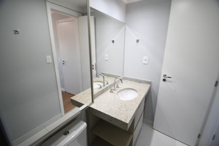 Apartamento à venda com 67m², 2 quartos e 2 vagasBanheiro Suíte