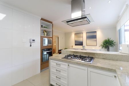 Casa de condomínio para alugar com 350m², 3 quartos e 2 vagas