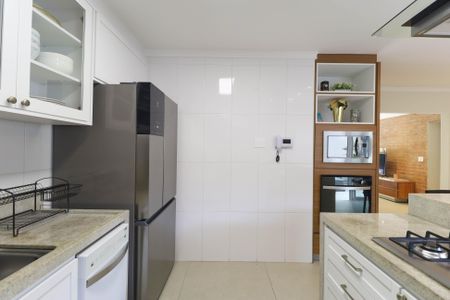 Casa de condomínio para alugar com 350m², 3 quartos e 2 vagas