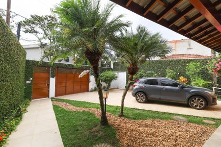 Casa de condomínio para alugar com 350m², 3 quartos e 2 vagas