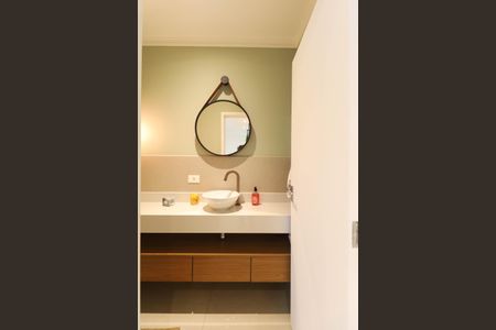 Casa de condomínio para alugar com 350m², 3 quartos e 2 vagas