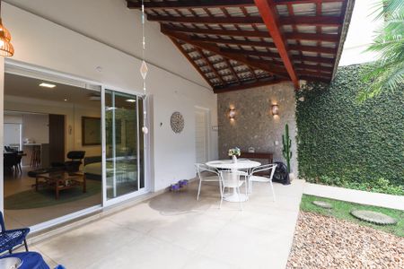 Casa de condomínio para alugar com 350m², 3 quartos e 2 vagas