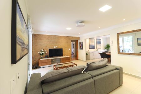 Casa de condomínio para alugar com 350m², 3 quartos e 2 vagas