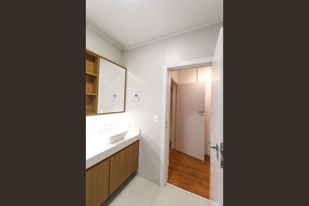 Casa de condomínio para alugar com 350m², 3 quartos e 2 vagas