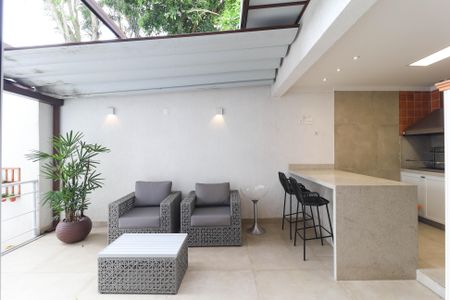 Casa de condomínio para alugar com 350m², 3 quartos e 2 vagas