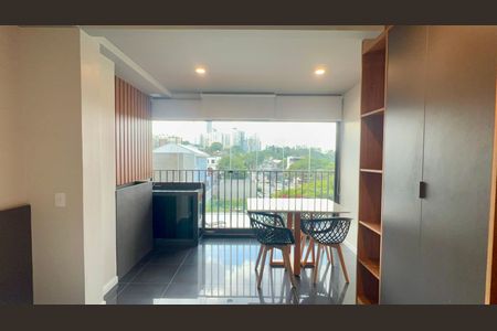 Studio para alugar com 28m², 1 quarto e sem vaga Studio para alugar com 28m², 1 quarto e sem vagaVaranda