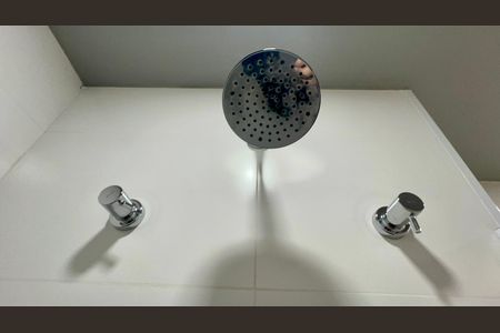 Studio para alugar com 28m², 1 quarto e sem vaga Studio para alugar com 28m², 1 quarto e sem vagaBanheiro Social