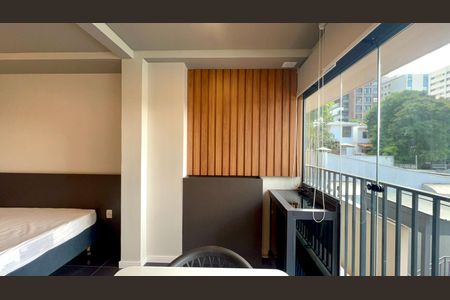 Studio para alugar com 28m², 1 quarto e sem vaga Studio para alugar com 28m², 1 quarto e sem vagaVaranda