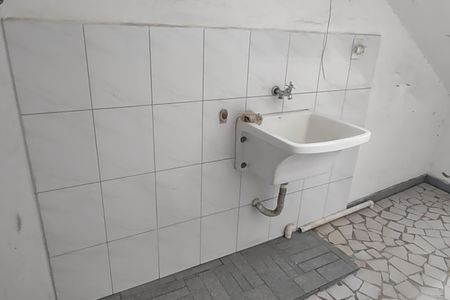 Casa para alugar com 30m², 1 quarto e sem vagaÁrea de Serviço