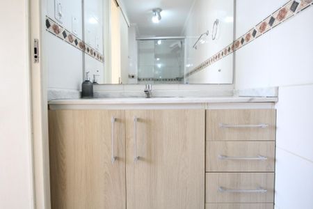 Apartamento para alugar com 50m², 1 quarto e sem vagaBanheiro da Suíte 1