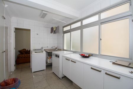 Apartamento para alugar com 220m², 3 quartos e 2 vagas Apartamento para alugar com 220m², 3 quartos e 2 vagasÁrea de Serviço