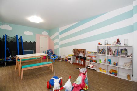 Apartamento para alugar com 220m², 3 quartos e 2 vagas Apartamento para alugar com 220m², 3 quartos e 2 vagasÁrea Comum - Brinquedoteca