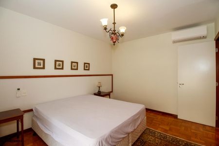 Apartamento para alugar com 220m², 3 quartos e 2 vagas Apartamento para alugar com 220m², 3 quartos e 2 vagasQuarto 1