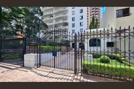 Apartamento para alugar com 220m², 3 quartos e 2 vagas Apartamento para alugar com 220m², 3 quartos e 2 vagasFachada do Prédio