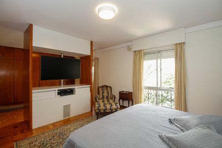 Apartamento para alugar com 220m², 3 quartos e 2 vagas Apartamento para alugar com 220m², 3 quartos e 2 vagasSuíte