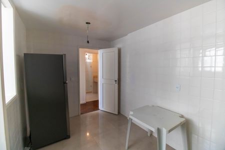 Apartamento para alugar com 120m², 3 quartos e sem vagaCozinha