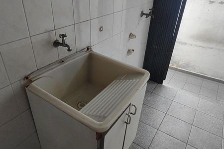 Casa para alugar com 32m², 1 quarto e sem vagaÁrea de Serviço