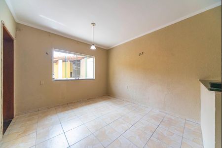 Casa para alugar com 175m², 3 quartos e 2 vagasSala