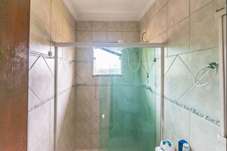 Casa para alugar com 175m², 3 quartos e 2 vagasBanheiro Social