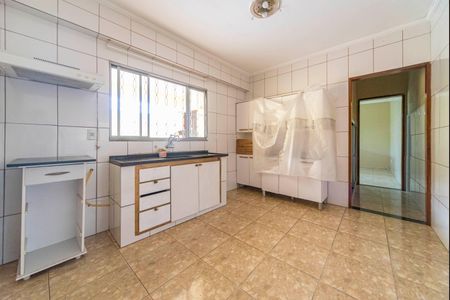 Casa para alugar com 175m², 3 quartos e 2 vagasCozinha 