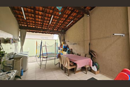 Casa à venda com 150m², 3 quartos e 3 vagas