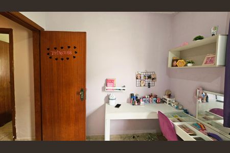 Casa à venda com 150m², 3 quartos e 3 vagas