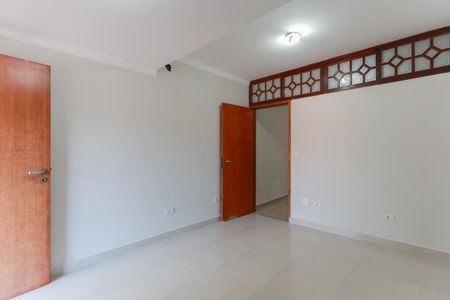 Casa à venda com 150m², 3 quartos e 1 vaga Casa à venda com 150m², 3 quartos e 1 vagaEdícula - Quarto