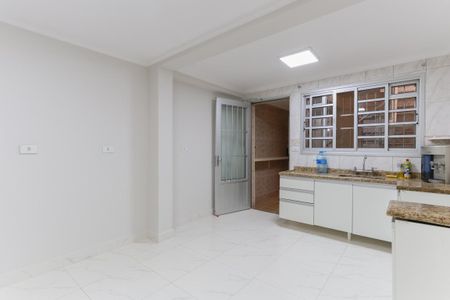 Casa à venda com 150m², 3 quartos e 1 vaga Casa à venda com 150m², 3 quartos e 1 vagaCozinha