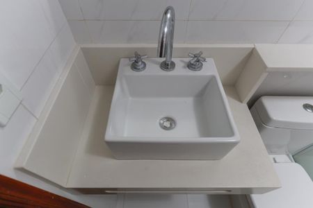 Casa à venda com 150m², 3 quartos e 1 vaga Casa à venda com 150m², 3 quartos e 1 vagaBanheiro da suíte 2