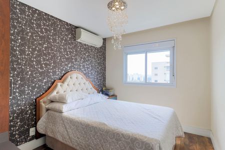 Apartamento à venda com 130m², 3 quartos e 2 vagas Apartamento à venda com 130m², 3 quartos e 2 vagasQuarto 1
