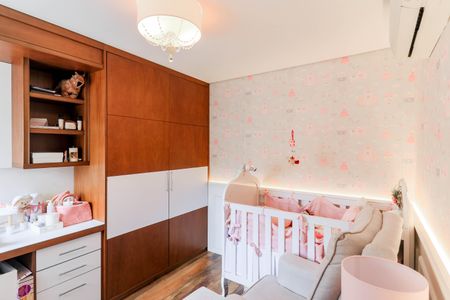 Apartamento à venda com 130m², 3 quartos e 2 vagas Apartamento à venda com 130m², 3 quartos e 2 vagasQuarto 2