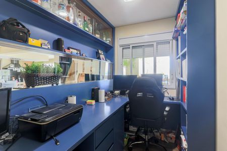 Apartamento à venda com 130m², 3 quartos e 2 vagas Apartamento à venda com 130m², 3 quartos e 2 vagasEscritório