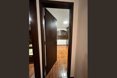 Quarto de casa para alugar com 4 quartos, 200m² em Vila Cruz das Almas, São Paulo