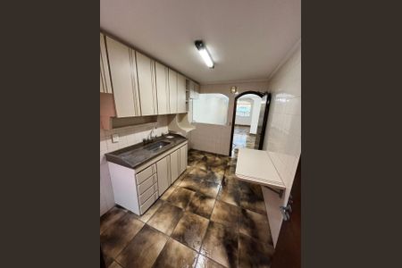 Casa para alugar com 200m², 4 quartos e 2 vagasCozinha