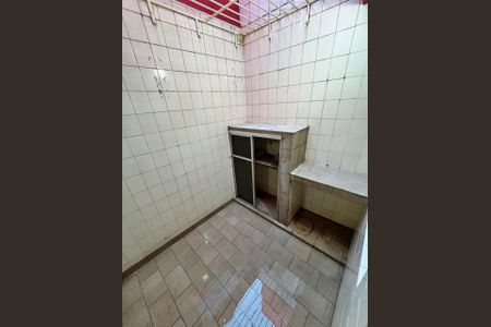 Casa para alugar com 200m², 4 quartos e 2 vagasÁrea de serviço