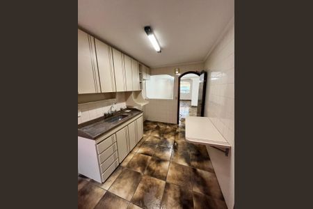 Casa para alugar com 200m², 4 quartos e 2 vagasCozinha