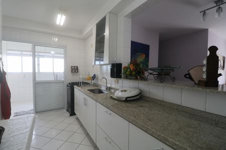 Apartamento para alugar com 120m², 3 quartos e 2 vagasCozinha