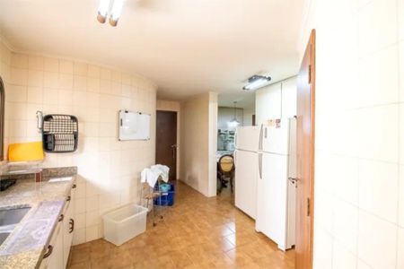 Apartamento à venda com 170m², 4 quartos e 2 vagasCozinha